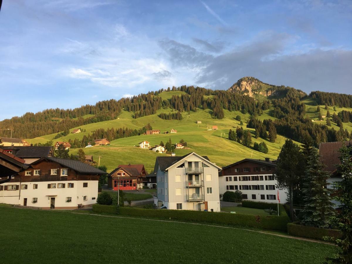Hueslermatte 1 Apartment Oberiberg Luaran gambar